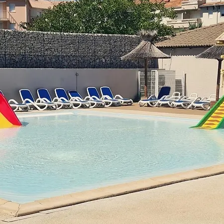 Chez Laure , Odalys L Elysee Kamp alanı *